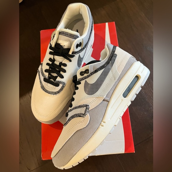 Nike | Air Max 1 Inside Out Premium SE - Picture 1 of 13
